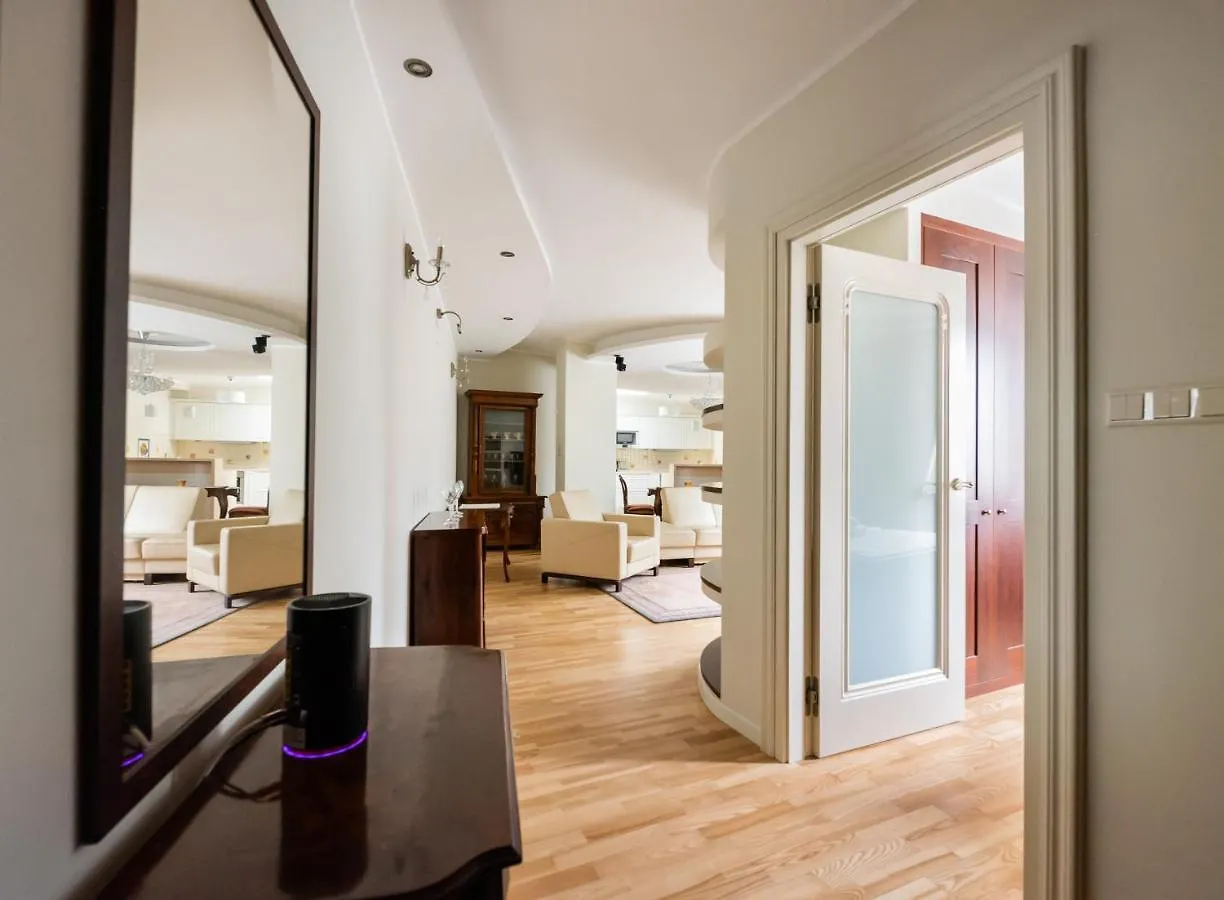 وارسو Nowy Swiat 60 Luxury Apartment بولندا